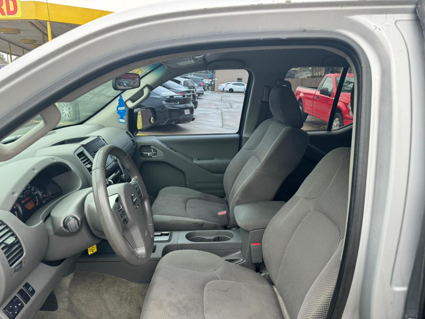 2015 Nissan Frontier (1N6AD0ER7FN) , located at 16710 Clay Rd., Houston, TX, 77084, (281) 859-7900, 29.834864, -95.656166 - Photo#2